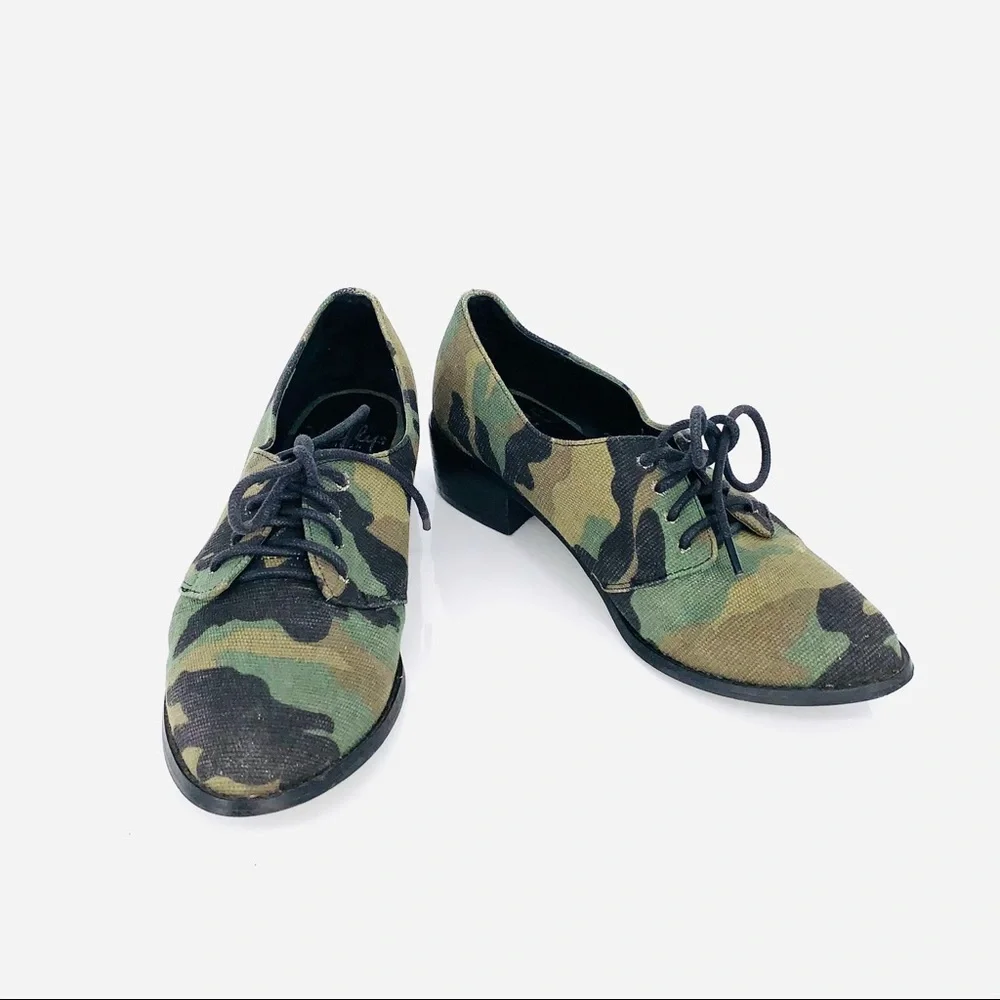 Dolls Kill x Shellys of London Camo Print Lace Up Oxfords Size 6.5